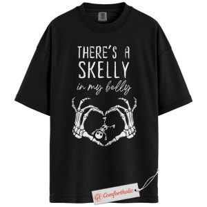 There’s a Skelly in My Belly Shirt, Funny Halloween Pregnancy T-Shirt, Cute Maternity Skeleton Graphic Tee, Spooky Mom-to-Be Gift, Halloween Comfort Colors Shirt