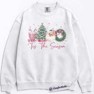 Tis The Season Christmas Sweatshirt, Vintage Santa Tree Wreath Pullover, Cute Pink Holiday Graphic Crewneck, Festive Winter Gift for Women, Christmas Comfort Colors Sweatshirt