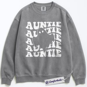 Alternative view of Spooky Auntie Sweatshirt, Cute Ghost Aunt Crewneck, Retro Halloween Pullover, Fun Fall Gift for Aunts, Comfort Colors Sweatshirt