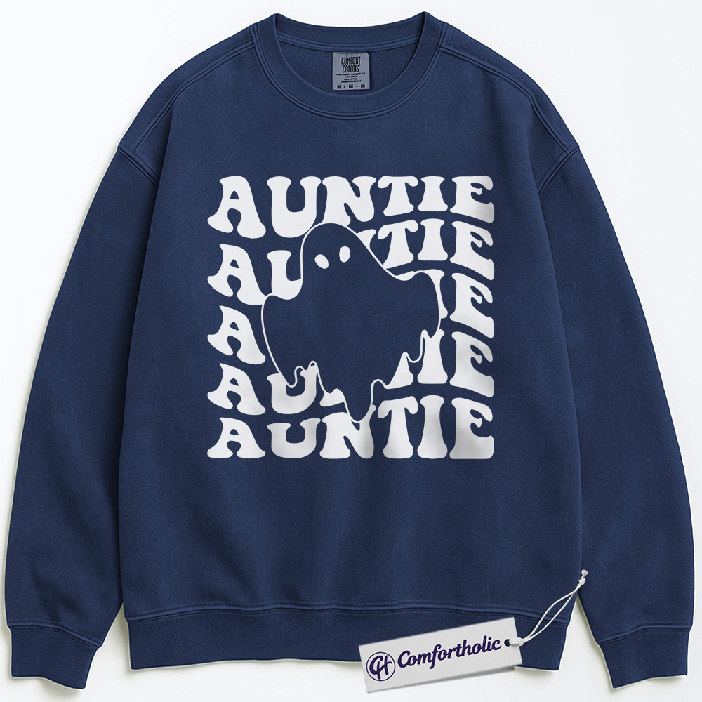 Spooky Auntie Sweatshirt, Cute Ghost Aunt Crewneck, Retro Halloween Pullover, Fun Fall Gift for Aunts, Comfort Colors Sweatshirt - Image 4
