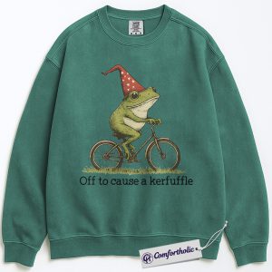 Funny Frog Wizard Sweatshirt, Off to Cause a Kerfuffle Pullover, Whimsical Animal Graphic Crewneck, Cute Cottagecore Gift for Frog Lovers, Comfort Colors Sweatshirt