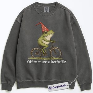 Funny Frog Wizard Sweatshirt, Whimsical Magical Frog Crewneck, Off to Cause a Kerfuffle Pullover, Cute Cottagecore Gift for Frog Lovers, Comfort Colors Sweatshirt