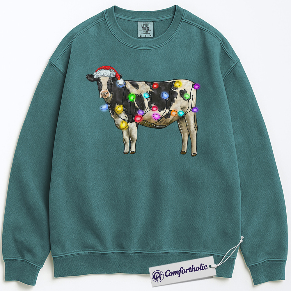 Cow Christmas Sweatshirt, Funny Farm Animal Holiday Pullover, Cute Cow Lover Graphic Crewneck, Christmas Gift for Farmers and Animal Lovers, Christmas Comfort Colors Sweatshirt