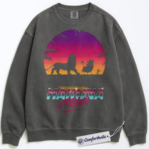 Hakuna Matata Sweatshirt, The Lion King Sweatshirt, Disney Sweatshirt, Graphic Pullover, Comfort Colors Sweatshirt