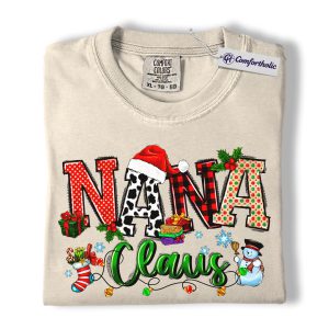 Nana Claus Shirt, Christmas Grandma T-Shirt, Festive Holiday Family Graphic Tee, Cute Christmas Gift for Nana, Christmas Comfort Colors Shirt