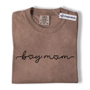 Boy Mom Shirt, Minimalist Heart Script Graphic Tee, Mom Life T-Shirt, Mother’s Day Gift for Boy Moms, Comfort Colors Shirt
