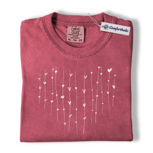 Minimalist Heart Shirt, Simple Valentine Graphic Tee, Aesthetic Love Line Art T-Shirt, Valentine’s Day Gift for Women, Comfort Colors Shirt