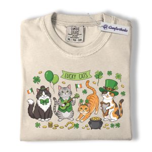 St Patrick’s Day Cat Shirt, Lucky Cats Shamrock Graphic Tee, Irish Cat Lover T-Shirt, Funny Paddy’s Day Gift for Cat Moms, Comfort Colors Shirt