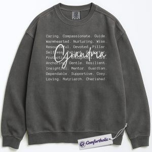 Grandma Definition Sweatshirt, Meaningful Grandma Graphic Pullover, Sentimental Family Quote Crewneck, Thoughtful Gift for Grandmother, Comfort Colors Sweatshirt