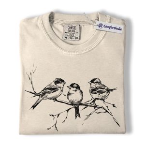 Chickadee Bird Shirt, Vintage Chickadee Sketch Graphic Tee, Birdwatching Nature T-Shirt, Gift for Bird Lovers, Comfort Colors Shirt