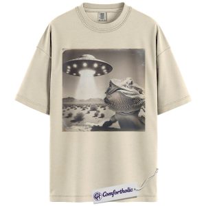 Bearded Dragon Shirt, UFO Alien Lizard Graphic Tee, Funny Reptile Owner T-Shirt for Men & Women, Gift for Bearded Dragon Lovers, Comfort Colors Shirt