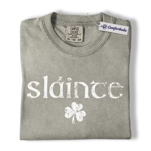 Sláinte St Patrick’s Day Shirt, Vintage Irish Clover Graphic Tee, Lucky Drinking Party T-Shirt, St Paddy’s Day Gift, Comfort Colors Shirt