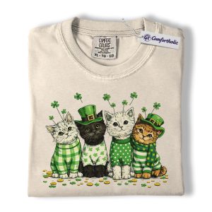 St Patrick’s Day Cat Shirt, Cute Kittens Leprechaun Hat Graphic Tee, Cat Mom Shamrock T-Shirt, St Paddy’s Day Gift for Feline Lovers, Comfort Colors Shirt
